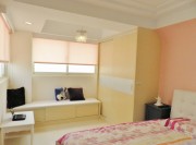 溫暖舒適現(xiàn)代簡約風(fēng)格90平米復(fù)式loft臥室吊頂裝修效果圖