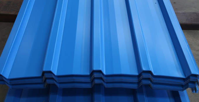 如何正確進(jìn)行彩鋼夾芯板安裝