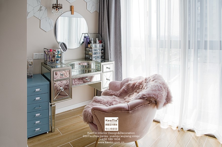 榮域花園現(xiàn)代簡(jiǎn)約三居室臥室裝修實(shí)景案例