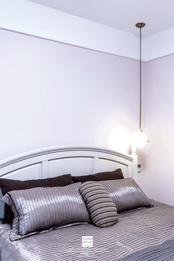 湖畔花園現(xiàn)代簡約三居室臥室實(shí)景裝修案例