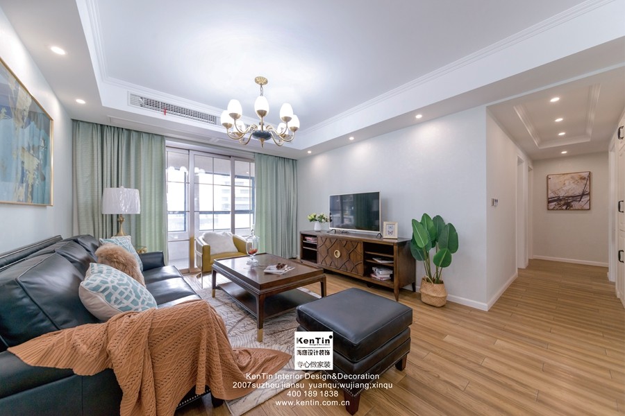 龍湖時代天街美式風(fēng)格客廳裝修實景案例