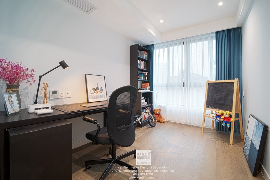 海亮長橋府現(xiàn)代簡約風格三居室臥室裝修實景案例