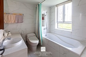 新加花園現(xiàn)代風(fēng)格別墅衛(wèi)生間裝修實景案例