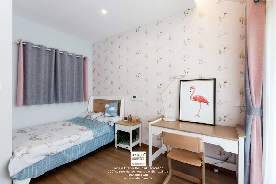 新加花園現(xiàn)代風(fēng)格別墅裝臥室修實景案例