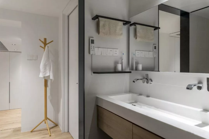 把家里的衛(wèi)生間設(shè)計(jì)得美一些，每天洗澡都會(huì)有個(gè)好心情