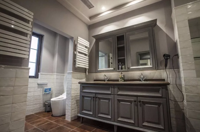 把家里的衛(wèi)生間設(shè)計(jì)得美一些，每天洗澡都會(huì)有個(gè)好心情